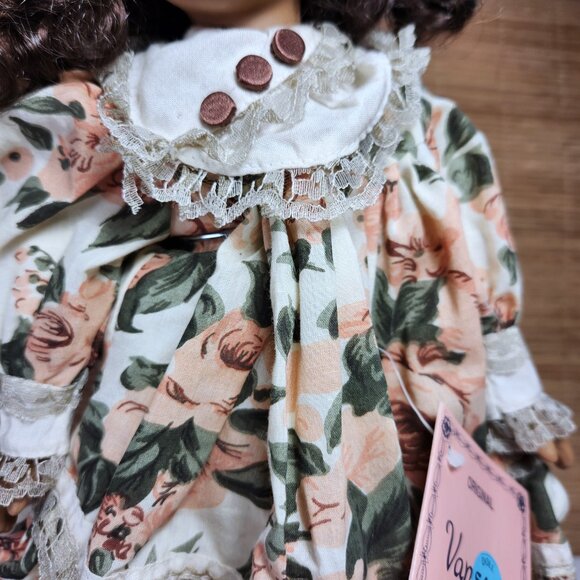 Vanessa Special Edition Fine Porcelain Doll Serie-2007 Dark Skin Eyes & Hair 16" - Picture 4 of 15